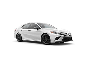 Toyota Camry Hybrid от SIXT 